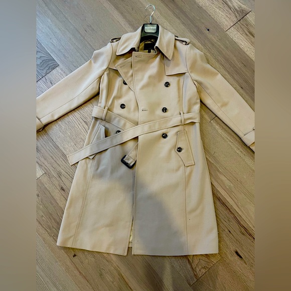 Trench coat from Banana Republic - Picture 1 of 4